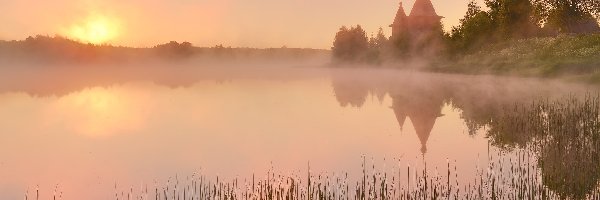 Cerkiew, Mgła, Jezioro, Zachód słońca, Trawa