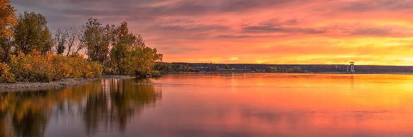 Drzewa, Kolorowe, Stany Zjednoczone, Kolorado, Niebo, Jezioro, Lake Chatfield, Wschód słońca