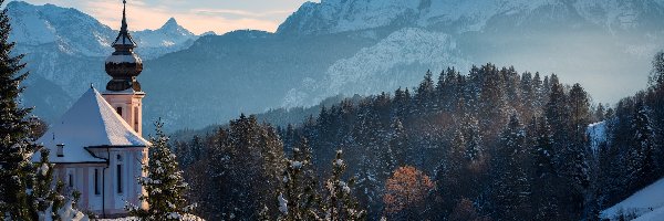 Sanktuarium Maria Gern, Zima, Alpy Salzburskie, Góry, Drzewa, Niemcy, Bawaria, Kościół, Berchtesgaden