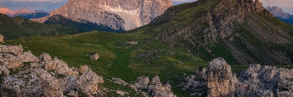 Skały, Wzgórza, Masyw, Dolomity, Góry, Włochy, Prowincja Belluno, Monte Mondeval, Ampezzo