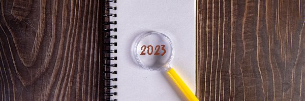 Drewno, Lupa, 2023, Nowy Rok, Szkło powiększające, Notatnik