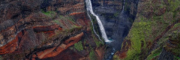 Rzeka Fossa, Haifoss Falls, Wąwóz, Skały, Wodospad, Islandia
