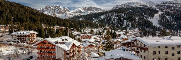 Włochy, Góry, Domy, Śnieg, Zima, Madonna di Campiglio, Alpy