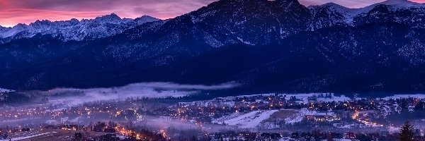 Drzewa, Zima, Zachód słońca, Tatry, Polska, Domy, Mgła, Zakopane, Światła, Góry, Chmury