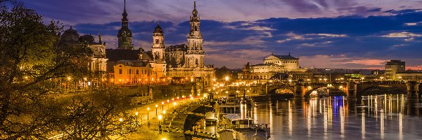 Mosty, Drezno, Tarasy Bruhla, Promenada, Rzeka Łaba, Oświetlone, Domy, Niemcy