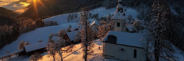 Gmina Skofja Loka, Drzewa, Kościół, Słowenia, Góry, Zima