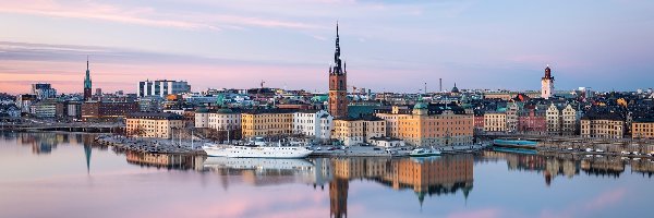 Statek, Wyspa Riddarholmen, Zatoka Riddarfjarden, Domy, Sztokholm, Szwecja