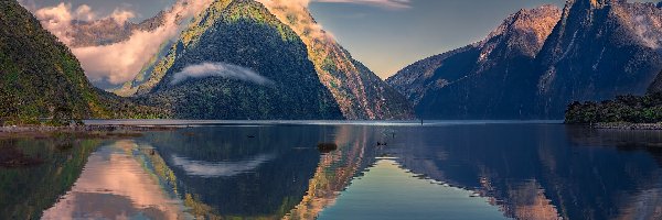 Park Narodowy Fiordland, Fiord Milford, Nowa Zelandia, Odbicie, Alpy Południowe, Góra, Mitre Peak, Zatoka Milforda, Góry, Wyspa Południowa