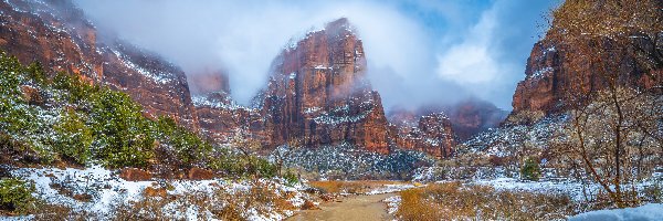 Rzeka, Utah, Mgła, Skały, Park Narodowy Zion, Virgin River, Góry, Stany Zjednoczone