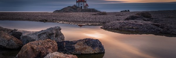 Kościół, Praia de Miramar, Chmury, Kamienie, Morze, Senhor da Pedra, Skały, Portugalia