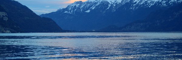 Chmury, Alpy, Jezioro, Góra, Szwajcaria, Niebo, Jezioro Thunersee