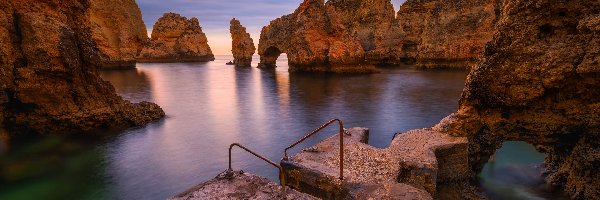 Skały, Portugalia, Cypel Ponta da Piedade, Morze