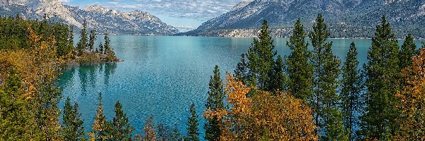 Abraham Lake, Canadian Rockies, Kanada, Alberta, Jezioro, Las, Drzewa, Góry Skaliste