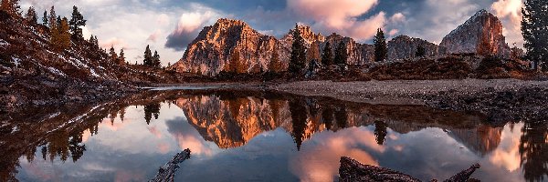 Drzewa, Lago Limides, Dolomity, Alpy, Góry, Włochy, Tyrol, Jezioro, Odbicie