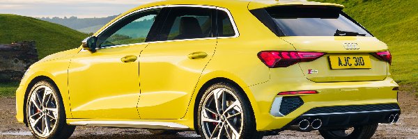 2020, Audi S3 Sportback, Żółte