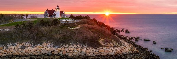 Cape Cod Bay, Stan Massachusetts, Promienie słońca, Nobska Point Light, Zatoka, Morze, Latarnia morska, Stany Zjednoczone