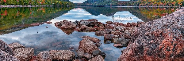 Jezioro Jordan Pond, Stan Maine, Bubble Mountains, Góry, Park Narodowy Acadia, Kamienie, Skały, Stany Zjednoczone