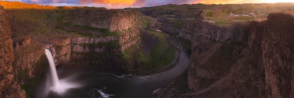 Skały, Stan Waszyngton, Chmury, Palouse River, Wodospad, Palouse Falls, Rzeka, Stany Zjednoczone, Wyżyna Kolumbii, Zachód słońca