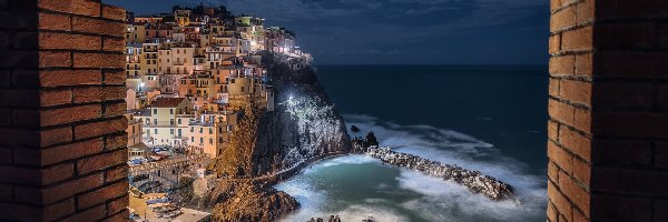 Domy, Okno, Manarola, Włochy, Noc, Morze