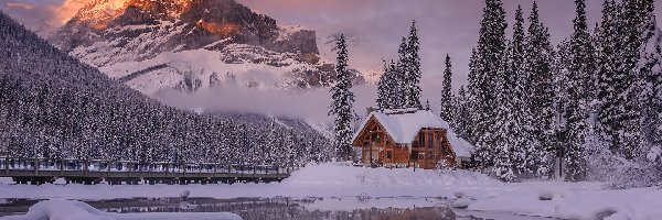 Canadian Rockies, Góry, Dom, Lasy, Zima, Kanada, Śnieg, Park Narodowy Yoho, Jezioro Emerald Lake