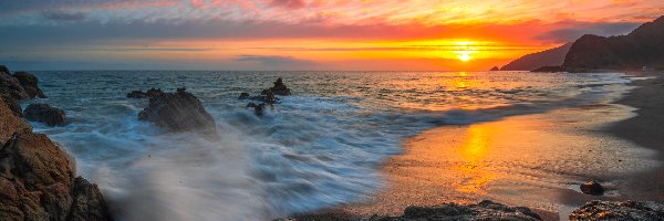 Hrabstwo Mugu, Wybrzeże, Zachód słońca, Skały, Morze, Stany Zjednoczone, Kalifornia, Plaża, Malibu