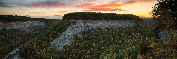 Letchworth State Park, Góry, Stany Zjednoczone, Wschód słońca, Rzeka, Kolorowe, Drzewa, Zalesione, Skały, Stan Nowy Jork