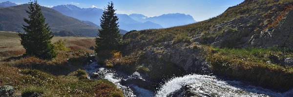 Góry, Kamienie, Potok, Słońce, Drzewa