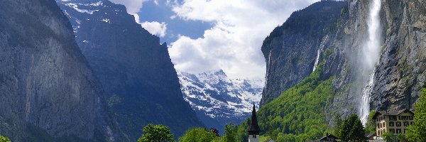 Domy, Dolina Lauterbrunnental, Góry, Kanton Berno, Szwajcaria, Kościół, Wodospad Staubbach