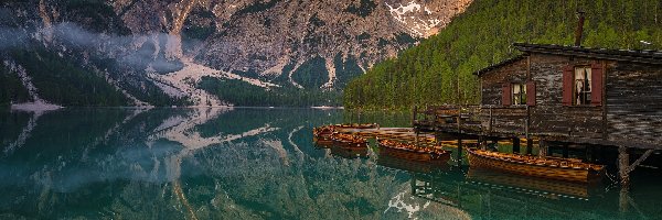 Dolomity, Włochy, Pomost, Jezioro, Domek, Lago di Braies, Góry, Drewniany, Pragser Wildsee, Południowy Tyrol, Łódki