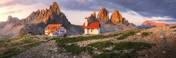 Dom, Tre Cime di Lavaredo, Włochy, Chmury, Dolomity, Schronisko Auronzo, Kaplica, Góry