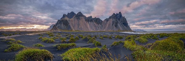 Trawa, Góra Vestrahorn, Plaża, Góry, Islandia, Piasek, Czarny