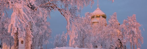 Ośnieżone, Cerkiew, Rosja, Obwód permski, Zima, Drzewa, Biała Góra, Białogórski Monaster św Mikołaja