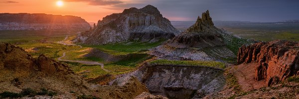 Dolina Zamków, Skały, Airakty, Zachód słońca, Manggystau, Kazachstan