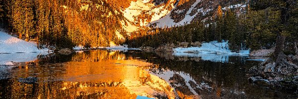 Dream Lake, Jezioro, Park Narodowy Gór Skalistych, Kolorado, Stany Zjednoczone, Jesień, Odbicie, Góry, Lasy