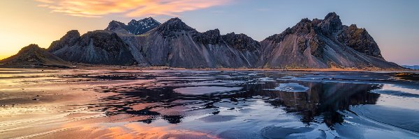 Góra Vestrahorn, Odbicie, Morze, Islandia