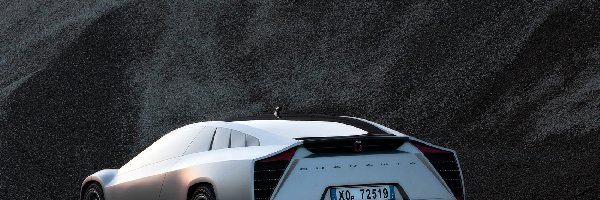 Italdesign Giugiaro Quaranta, Tył