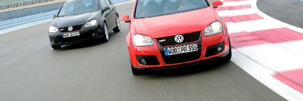 Golf 5, Czarny i Czerwony