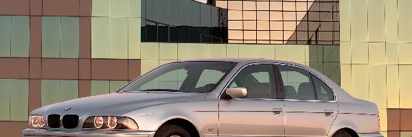 E 39, BMW 5, Srebrna