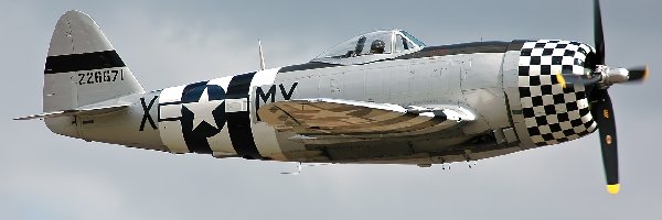Prawy bok, P-47D Thunderbolt