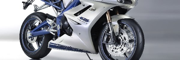 Triumph Daytona 675, Sportowy