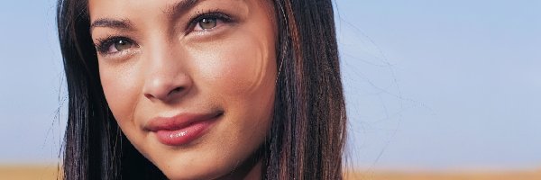 Pustynia, Kristin Kreuk