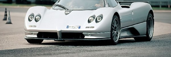 Na Torze, Pagani Zonda