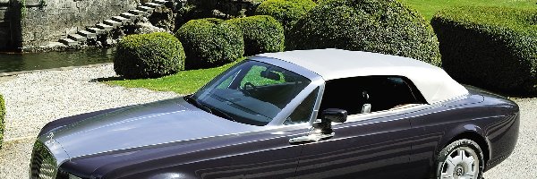 Rolls-Royce Phantom Drophead Coupe