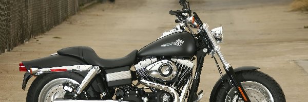 Gazu, Manetka, Harley-Davidson Dyna Super Glide