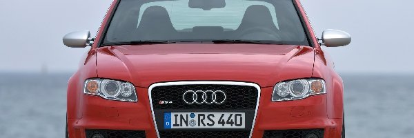 RS4, Czerwone