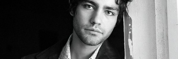 Aktor, Adrian Grenier