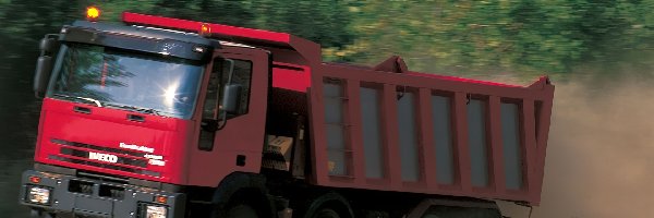 Czerwone Iveco