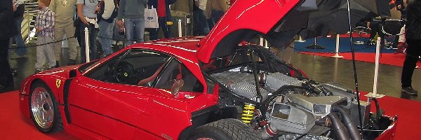 Silnik, Ferrari F 40, Debiut