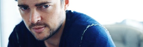 Aktor, Karl Urban