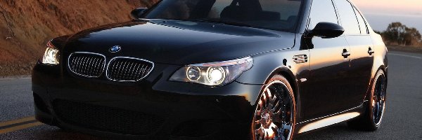 BMW M5 E60, Czarne